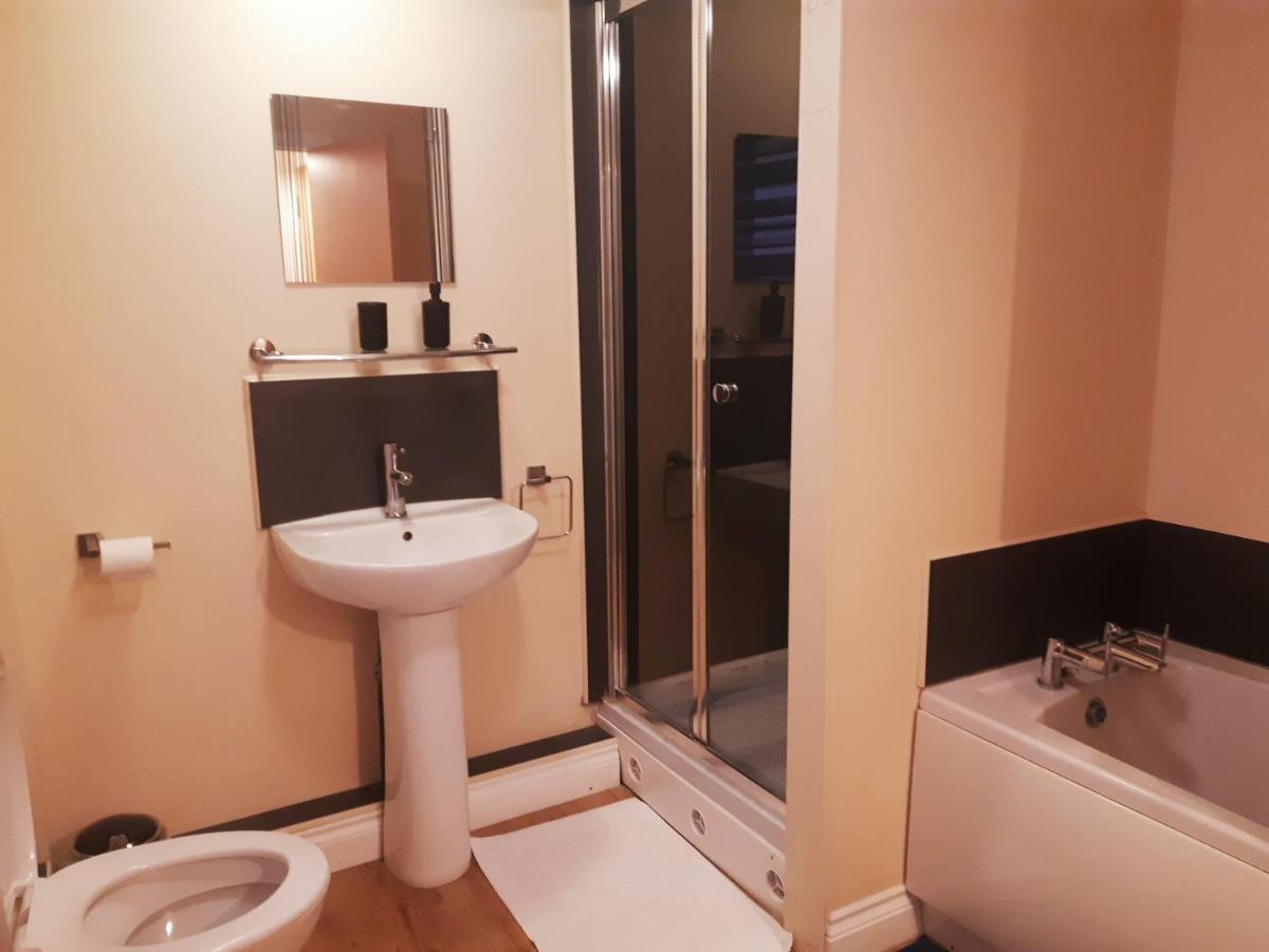 Yarmouth Apartments, Street Permit Parking, Close To Everything, Beach, Pier, Free Wifi Грейт-Ярмут Экстерьер фото