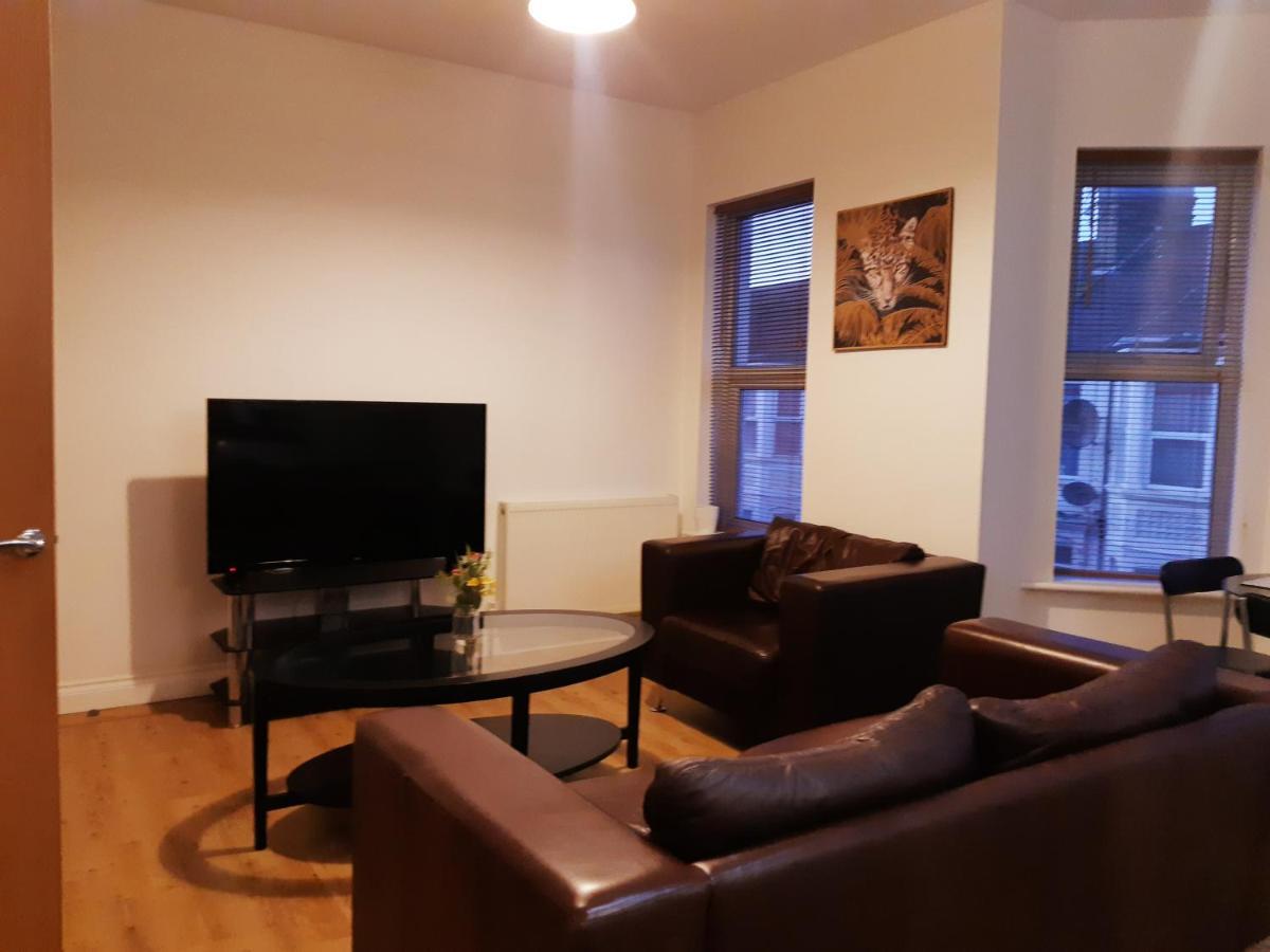 Yarmouth Apartments, Street Permit Parking, Close To Everything, Beach, Pier, Free Wifi Грейт-Ярмут Экстерьер фото