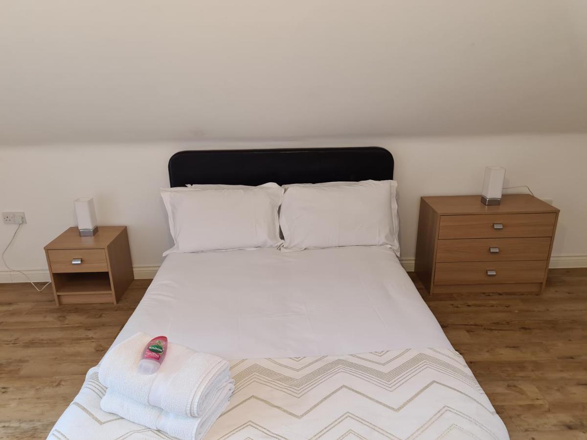 Yarmouth Apartments, Street Permit Parking, Close To Everything, Beach, Pier, Free Wifi Грейт-Ярмут Экстерьер фото